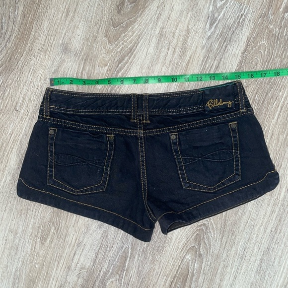 Women’s Billabong Low Rise Blue Denim Jeans Shorts 7 - Picture 2 of 7